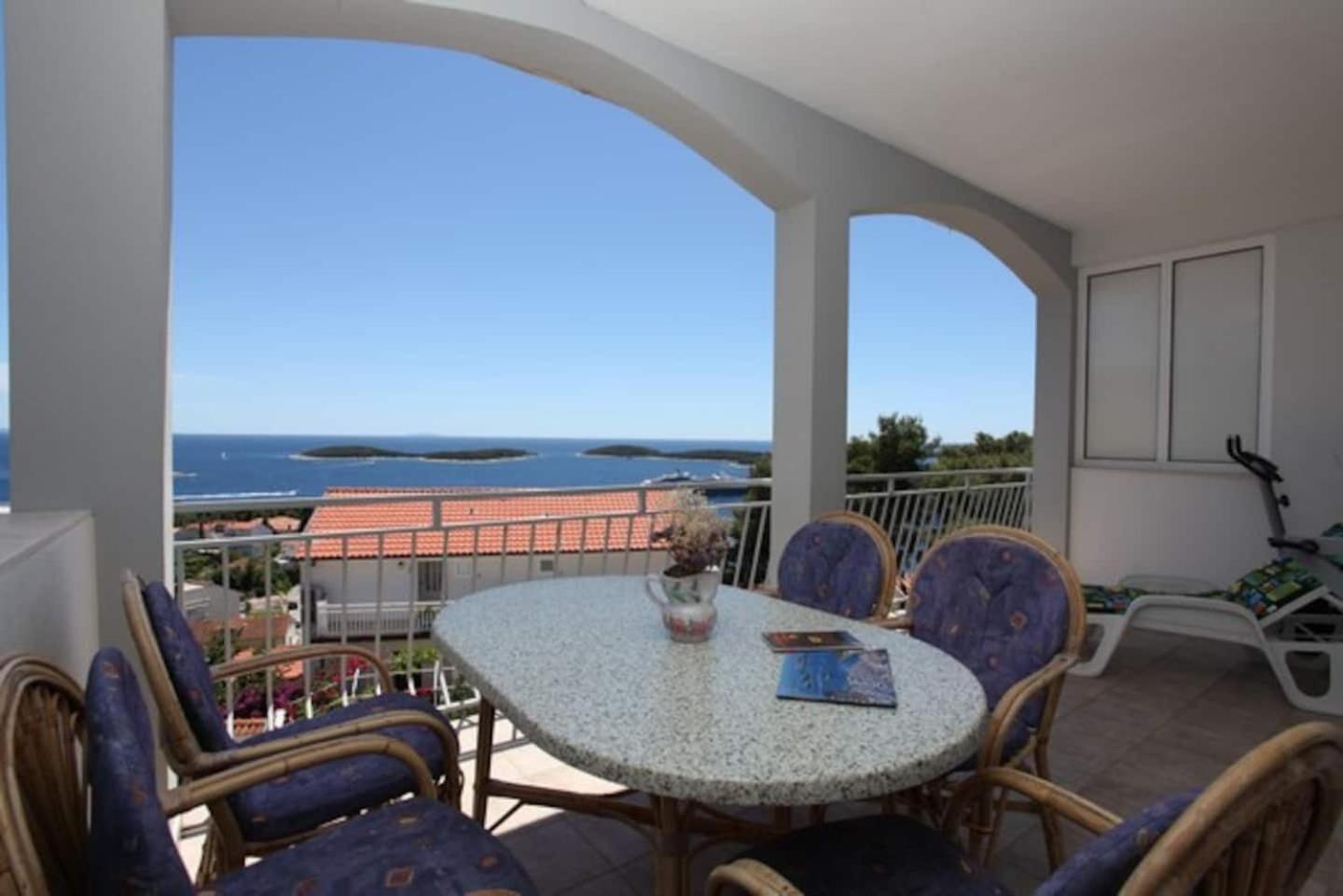 Nadi Apartman *